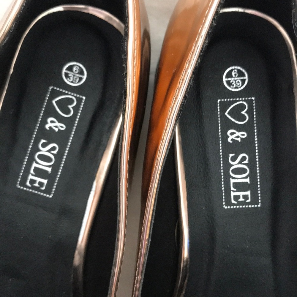 ⬇️🆕Rose gold metallic pointed loafers - Picture 5 of 5